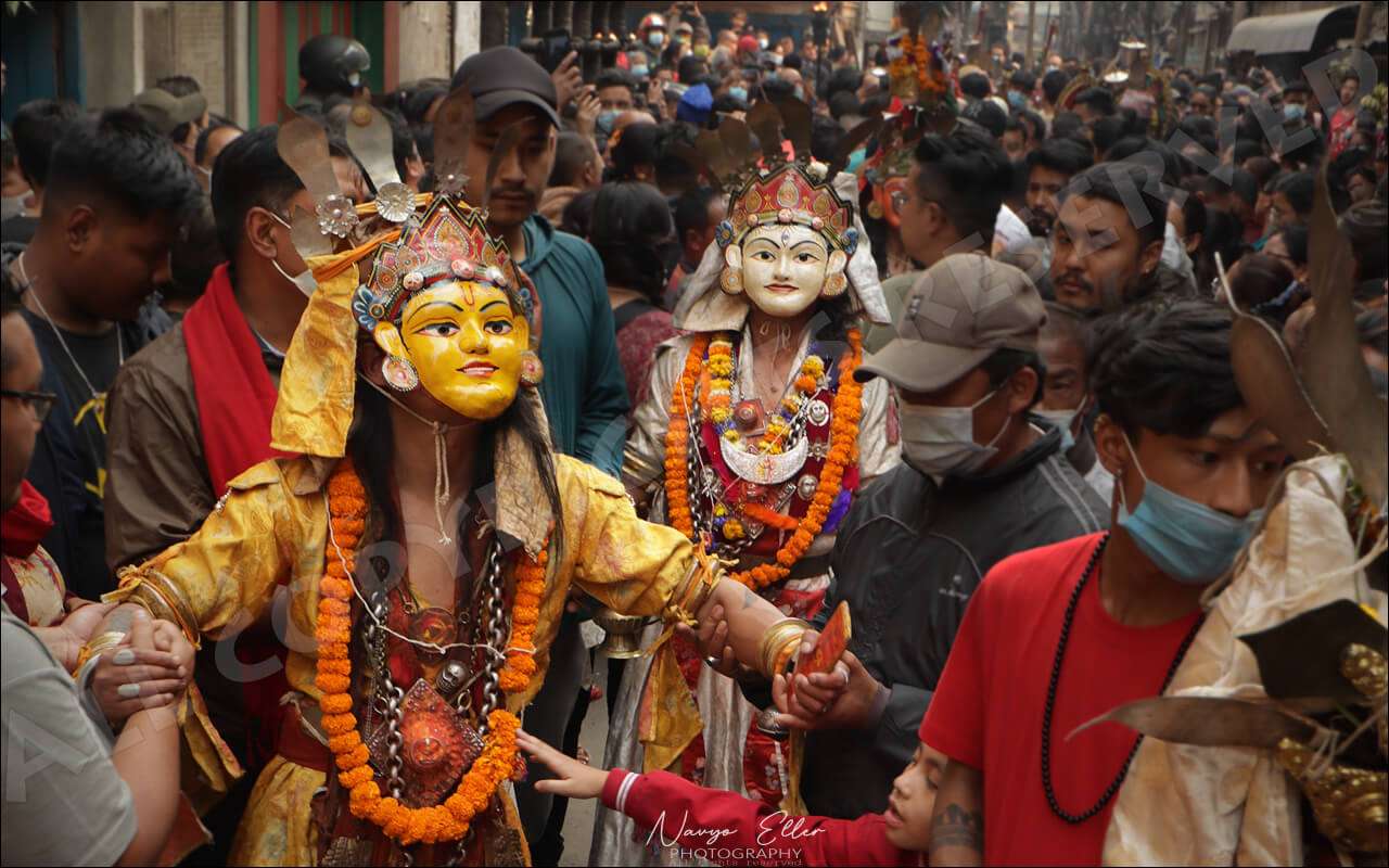 Le danze tantriche al Swetakaali Mandir nel cuore di Kathmandu (Nepal).