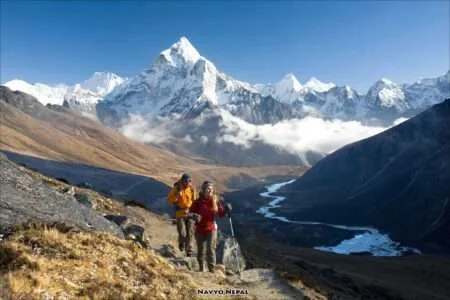 Everest trek breve, sopra Periche verso il campo base Everest