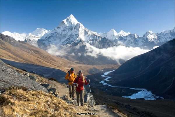 Everest trek breve, sopra Periche verso il campo base Everest