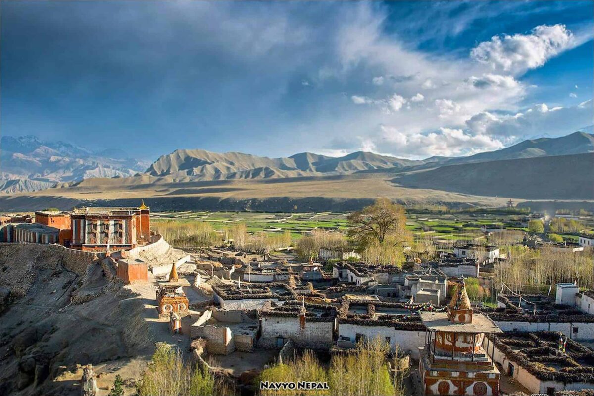 Nepal-Trek-Alto-Mustang-Tsarang-panorama