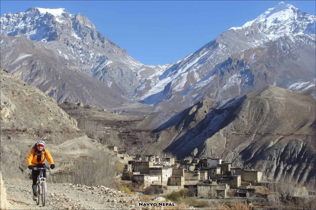 Nepal-mountainbike-mustang-baragunle-downhill