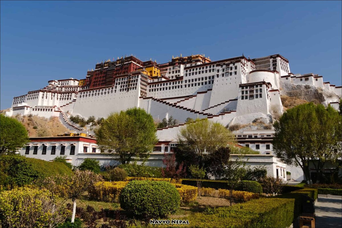 Palazzo-del-Potala--Lhasa-01